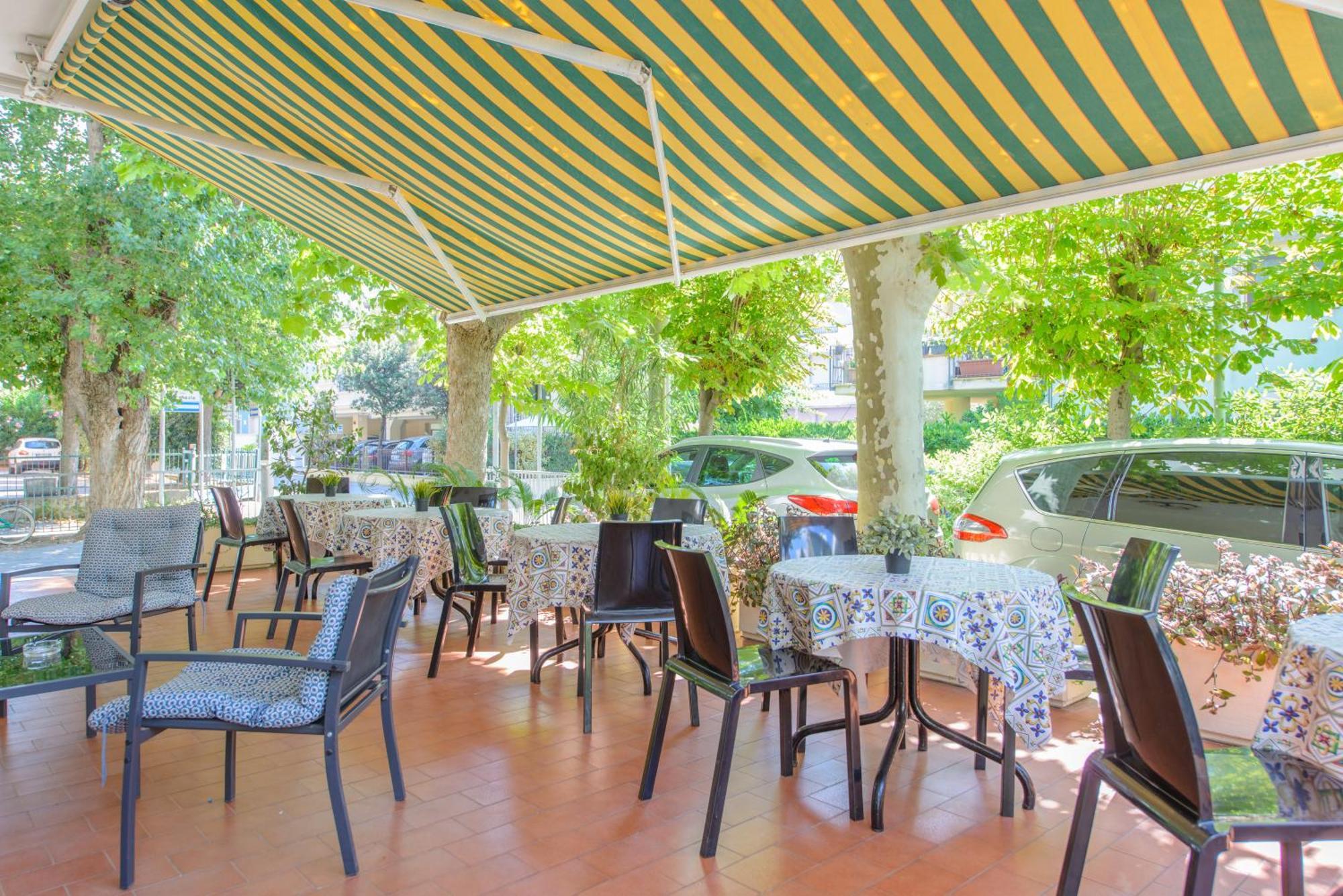 Hotel Avana Mare Rimini Eksteriør billede